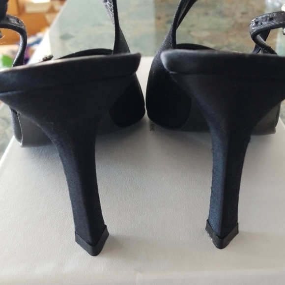 Like New Vera Wang Black Satin with Crystals - Picture 6 of 8